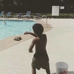 Meet your Posher, Brandon